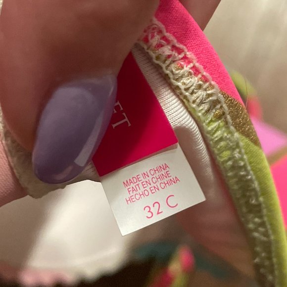 Rainbow Striped Victoria Secret Scalloped Swim suit top Size 32C - Picture 5 of 5